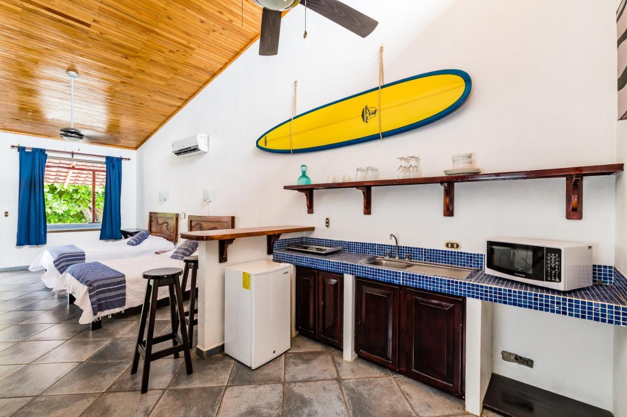 Witch'S Rock Surf Camp Hotel Tamarindo Zewnętrze zdjęcie